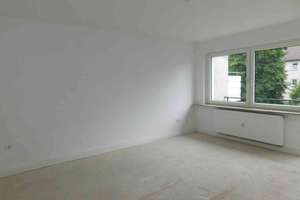 Nachmieter gesucht: Helle 3-Zimmer-Wohnung mit Balkon – Hinseler Feld 95, 45277 Überruhr-Hinsel, Essen – Vorschaubild 5