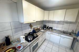 Bonn-Heiderhof: Schöne vermietete 2-Zimmer-Hochpaterre Wohnung mit ca. 63 m², Balkon, TG-Stellpl – Die vollständige Adresse der Immobilie erhältst du vom Anbieter., 53177 Heiderhof, Bonn – Vorschaubild 3