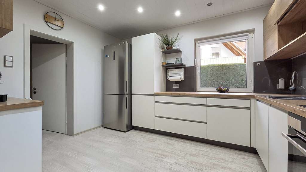 Immobilie in Wendelstein - Charmantes und gepflegtes Einfamilienhaus- Wohnglück in Wendelstein mit Grundstück und Garage. - Bild 3