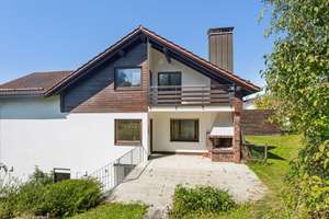 Provisionsfrei – Großzügiges Haus mit ELW & schönem Garten – ideal für Ihre große Familie – Die vollständige Adresse der Immobilie erhältst du vom Anbieter., 94034 Grubweg, Passau – Vorschaubild 2