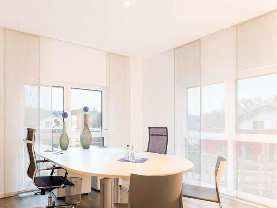 Helles Büro