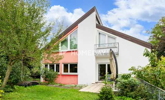 Wohnen & investieren im Grünen – gepflegtes Haus mit vielen Nutzungsmöglichkeiten & Gartenparadies