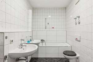 Property thumbnail 6