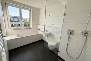 Ihr neues Zuhause in Striesen: 4 Zimmer, Gäste-Bad, 2 Balkone, Lift & TG – Eibenstocker Straße 99b, 1277 Striesen-Ost, Dresden – Vorschaubild 4