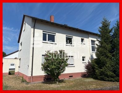 Großzügiges Zweifamilienhaus auf weitläufigem Eckgrundstück