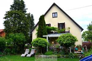 Platz für Heute, Raum für Morgen – Ihr Familienhaus mit Seele ++Decker Immobilien++ – München – Vorschaubild 1