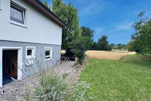 Einfamilienhaus in Feldrandlage – sanierungsbedürftig mit Entwicklungspotenzial – Die vollständige Adresse der Immobilie erhältst du vom Anbieter., 74196 Neuenstadt am Kocher – Vorschaubild 1