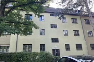 Erstbezug nach Sanierung, 2,5 Zimmer Wohnung mit Loggia, provisionsfrei – Laehr`scher Jagdweg 15, 14167 Zehlendorf, Berlin – Vorschaubild 2