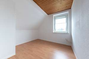Ein kleines Reich unterm Dach – Charmante Wohnung in Essen-Überruhr – Die vollständige Adresse der Immobilie erhältst du vom Anbieter., 45277 Überruhr-Holthausen, Essen – Vorschaubild 13