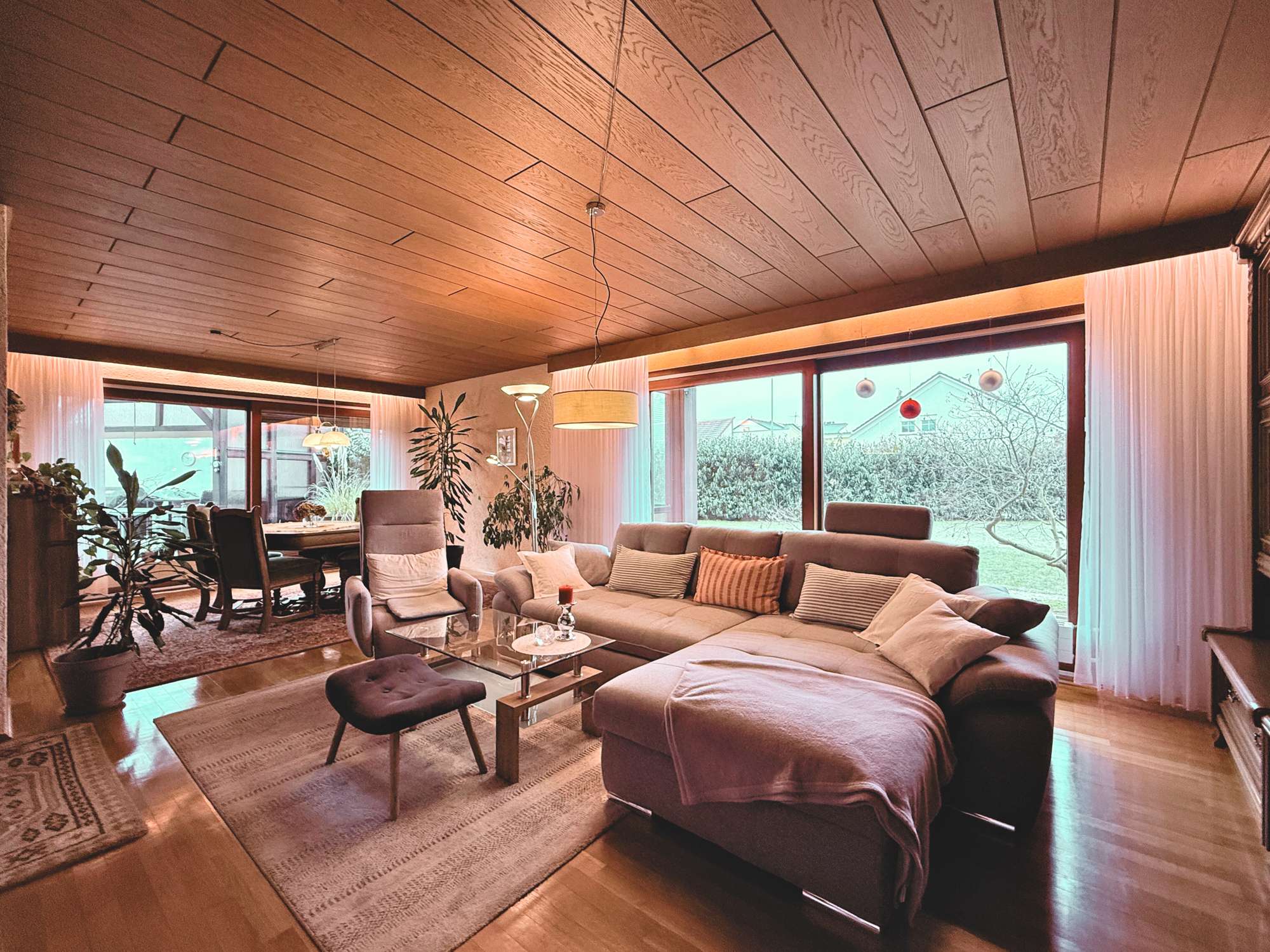 Immobilie in Röthenbach an der Pegnitz - Großzügiges Zweifamilienhaus mit Ausbaupotenzial – Raum für Generationen - Bild 0