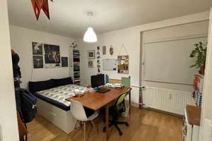 1-Zimmer Appartement mit Bad und Kochnische in zentraler und ruhiger Innenstadtlage