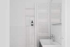 Property thumbnail 9