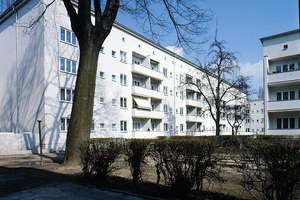 Diese 3 Raumwohnung wartet auf Familien oder WG`s- alles ist möglich!