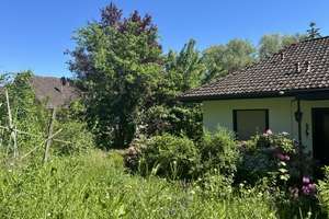 Wohnen im Grünen -charmantes Häuschen mit traumhaftem Zier-und Bauerngarten in Gleußen – 96274 Itzgrund – Vorschaubild 3