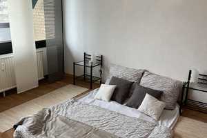 Sonnige 3-Zimmer Wohnung, 2 Balkone, Tiefgarage, Fernblick, in Porz-Westhoven, provisionsfrei! – Köln – Vorschaubild 8
