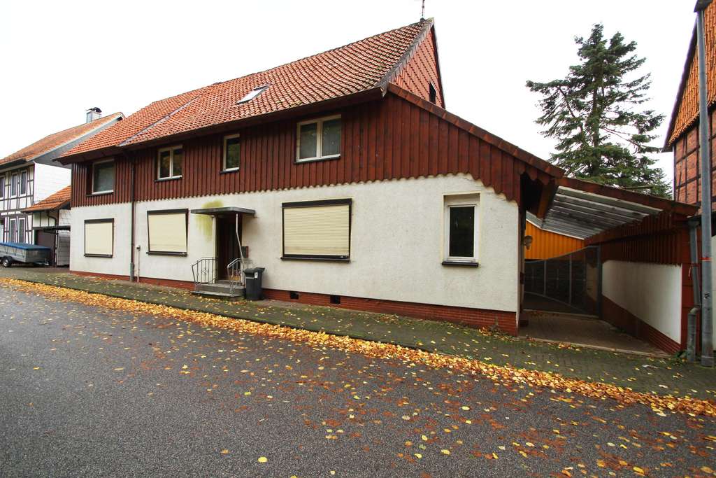 Immobilie in Seesen - freistehendes Zweifamilienhaus in der Nähe von Seesen, in ruhiger Lage von Bornhausen - Bild 1