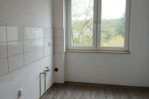 Modernisierte 3-Zimmer Wohnung mit Balkon in Bielefeld Sennestadt! – Württemberger Allee 22, 33689 Sennestadt, Bielefeld – Vorschaubild 2