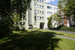 Bezugsfreie  2-Zimmer-Wohnung mit Balkon und neuer EBK