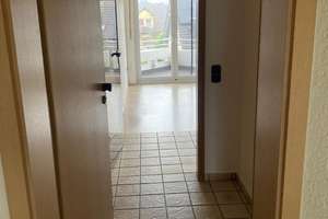 Helle 2-Zimmer-Wohnung mit charmantem Podest-Layout, Einbauküche und Garage in Hamm – Am Pulverschoppen 7, 59071 Uentrop, Hamm – Vorschaubild 2