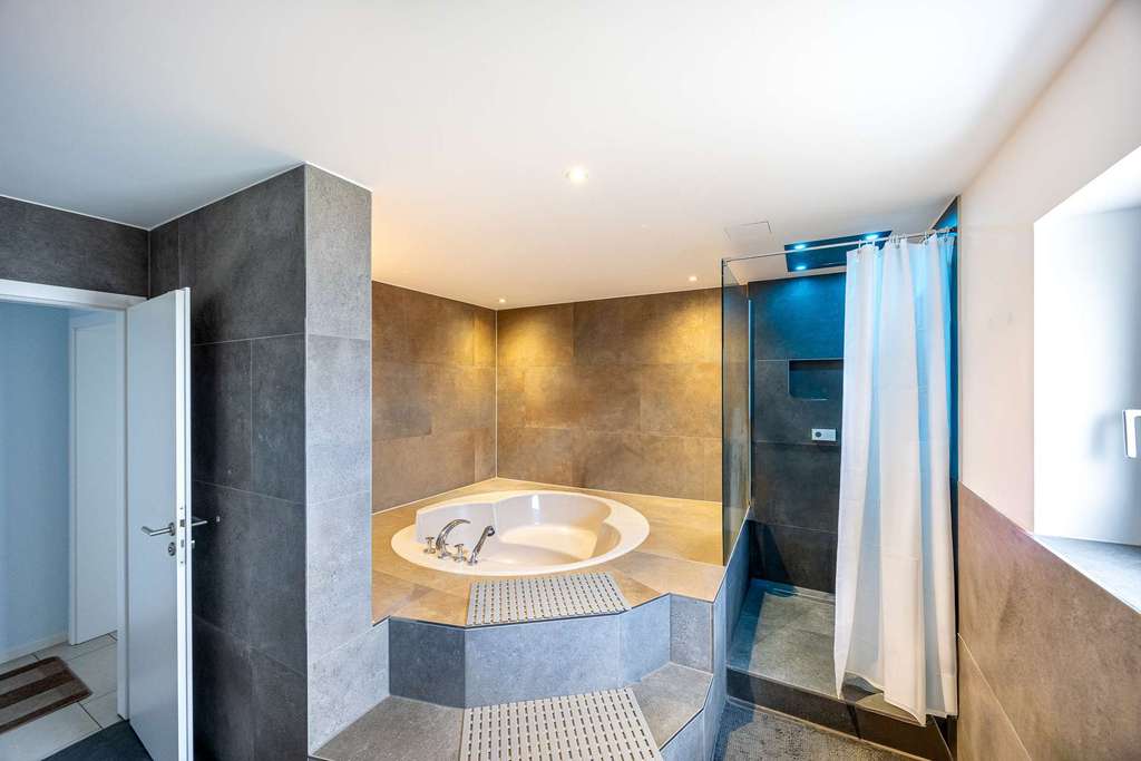 Immobilie in Bietigheim-Bissingen - WEITBLICK: Dachterrassen-Traum! - Bild 4