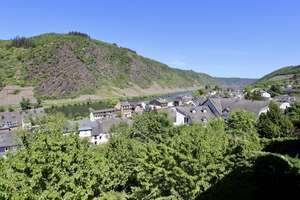 Großzügiges Einfamilienwohnhaus mit Moselblick in ruhiger Wohnlage – Die vollständige Adresse der Immobilie erhältst du vom Anbieter., 56812 Cochem – Vorschaubild 6