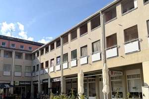 Schöne Wohnung mit großem Balkon in sehr guter Lage