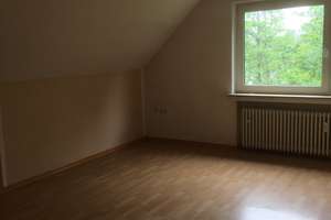 Schöne und gut geschnittene 3-Zimmer-Dachgeschosswohnung in Remscheid – Stauffenbergstraße 19, 42857 Vieringhausen, Remscheid – Vorschaubild 7
