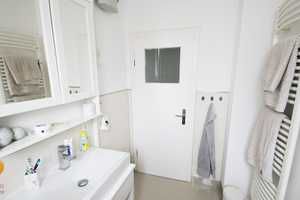 Charmantes 24 m² großes, voll möbliertes WG-Zimmer mit Gartennutzung in 3er-WG – All-Inclusive-Miete – Isernhagener Straße 50, 30163 Hannover – Vorschaubild 3