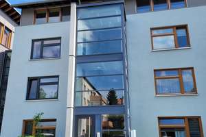 ***SEHR GEPFLEGTE WOHNUNG IN SCHÖNER LAGE MIT GROSSEM BALKON UND STELLPLATZ*** – Die vollständige Adresse der Immobilie erhältst du vom Anbieter., 9123 Einsiedel, Chemnitz – Vorschaubild 2