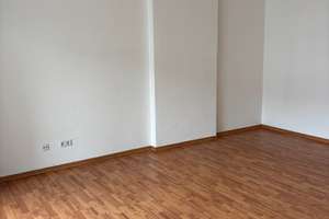 Großzügige 1-Raum-Wohnung mit EBK, Balkon & Tiefgaragenstellplatz in Berlin Schöneberg – Die vollständige Adresse der Immobilie erhältst du vom Anbieter., 10779 Schöneberg, Berlin – Vorschaubild 2