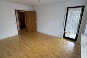 Sofort bezugsfreie 3-Zimmer-Wohnung mit Balkon, Einbauküche inklusive Tiefgaragenstelplatz – Die vollständige Adresse der Immobilie erhältst du vom Anbieter., 72760 Reutlingen-Mitte, Reutlingen – Vorschaubild 15