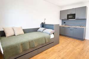 Modernes möbliertes Apartment mit Balkon – Flugplatzstraße F1 2, 15344 Strausberg – Vorschaubild 3