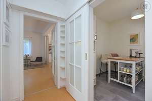 Modern möblierte Wohnung in zentraler Wohnlage mit PKW-Stellplatz im Hof in Stuttgart Mitte – Die vollständige Adresse der Immobilie erhältst du vom Anbieter., 70182 Oberer Schlossgarten, Stuttgart – Vorschaubild 19