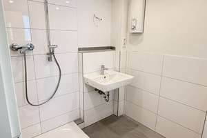 Familien! Freistehendes und modernisiertes Einfamilienhaus in attraktiver Wohnsiedlung! – Die vollständige Adresse der Immobilie erhältst du vom Anbieter., 40472 Rath, Düsseldorf – Vorschaubild 5