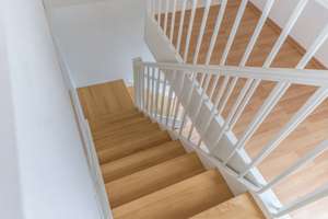 NEW *PAUL & PARTNER* GEMÜTLICHE MAISONETTE-EINHEIT MIT BALKON IN TOP LAGE ! – Die vollständige Adresse der Immobilie erhältst du vom Anbieter., 65183 Mitte, Wiesbaden – Vorschaubild 8