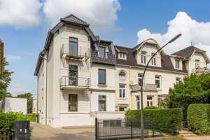 Stilvoll investieren: Vermietete Jugendstil-Villa mit 3 Einheiten & Stellplatzrendite – Hamburg – Vorschaubild 1