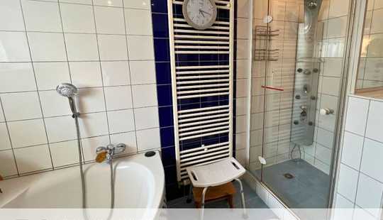 Bild von Großes Einfamilienhaus auf traumhaften Eckgrundstück am Waldrand