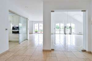 Exklusives Wohnen in Burgaltendorf! Bj. 2004, 214 m², En.Eff B, 5R, Garage & Stellplatz – Die vollständige Adresse der Immobilie erhältst du vom Anbieter., 45289 Burgaltendorf, Essen – Vorschaubild 2