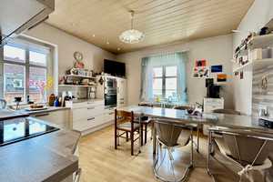 Property thumbnail 8