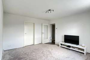 Wohnen mit Charakter: 3-Zimmer-Wohnung in Braunschweig – Die vollständige Adresse der Immobilie erhältst du vom Anbieter., 38110 Wenden-Thune-Harxbüttel, Braunschweig – Vorschaubild 2