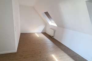 !Senioren-Wohnung! Modernes, barrierefreies 2-Zi.-Apartment - helle Atmosphäre, Einbauküche, Aufzug – Roßstraße 7, 50823 Ehrenfeld (Ortsteil), Köln – Vorschaubild 10
