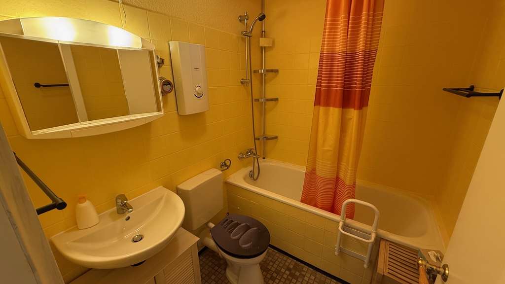 Immobilie in Baiersbronn - 2-Zimmer-Wohnung mit Schwimmbad, Sauna und TG-Stellplatz - Bild 4