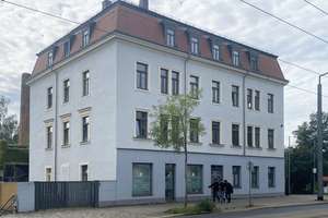 1 Zimmer  Apartment im Dachgeschoss in zentrale Lage