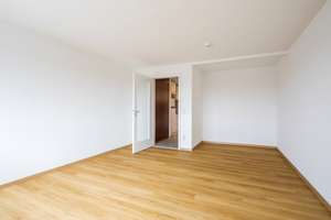 Gut geschnittenes 1-Zi.-Appartement mit EBK am Oberhauser-Bahnhof – Die vollständige Adresse der Immobilie erhältst du vom Anbieter., 86154 Oberhausen-Süd, Augsburg – Vorschaubild 2
