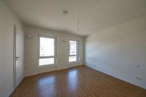 Helle 3-Zimmer-Wohnung mit Einbauküche und Balkon in Köln-Ehrenfeld – Grüner Weg 1, 50825 Ehrenfeld (Ortsteil), Köln – Vorschaubild 3