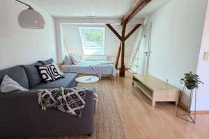 Attraktive Dachgeschosswohnung in energetisch modernisiertem Wohnhaus – Kettwiger Straße 18, 40233 Flingern Süd, Düsseldorf – Vorschaubild 2