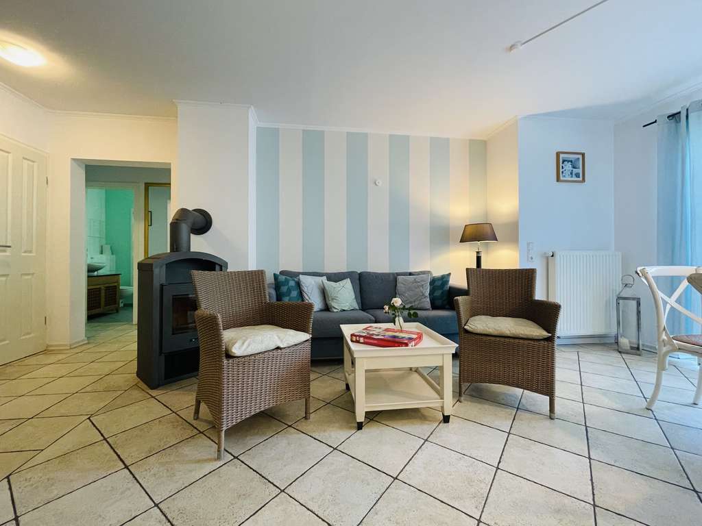 Immobilie in Mönchgut - Gemütliche Erdgeschosswohnung in Groß Zicker – Ihr Rückzugsort auf Mönchgut - Bild 0