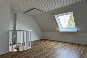 Charmante Dachgeschoss-Maisonette in ruhiger, grüner Wohnlage – Die vollständige Adresse der Immobilie erhältst du vom Anbieter., 22399 Poppenbüttel, Hamburg – Vorschaubild 9