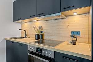 Bunker 37 Living: Chices Vollmöbliertes Loft Hamburg-Nord – Habichtstraße 37, 22305 Barmbek-Nord, Hamburg – Vorschaubild 11