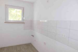 Bezugsfertige  2 Zimmer im Grünen, mit Balkon – Dellmannsfeld 54, 45277 Überruhr-Holthausen, Essen – Vorschaubild 2